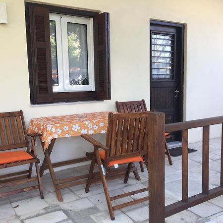 Sotiroulis Apartments Néa Meságkala Esterno foto